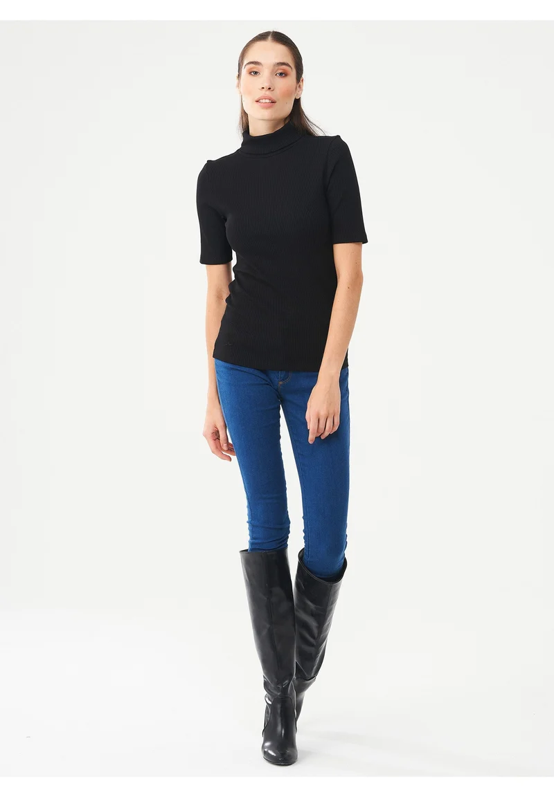 Rollkragenshirt aus Bio-Baumwolle