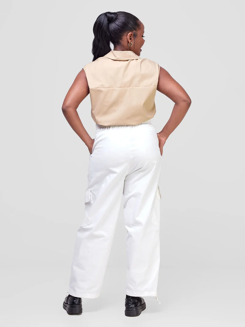 Safari by Vivo Kamari Capri Cargo Pants - White
