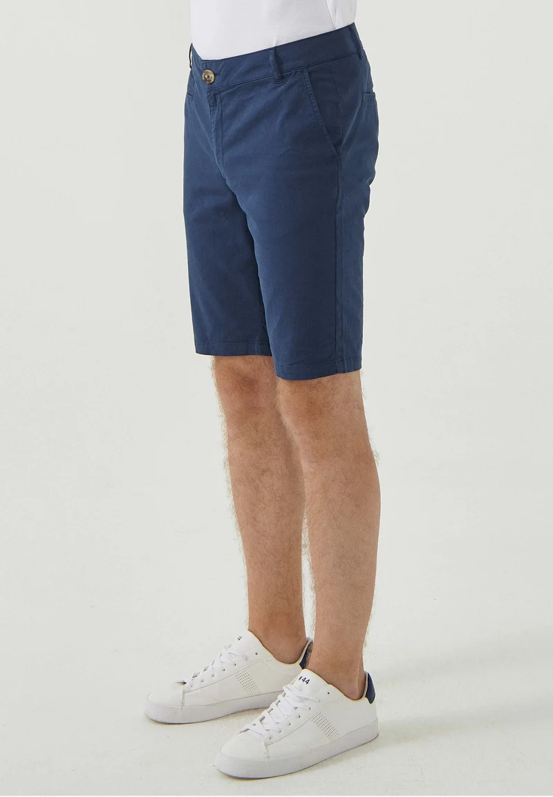 Slim Chino-Shorts aus Bio-Baumwolle