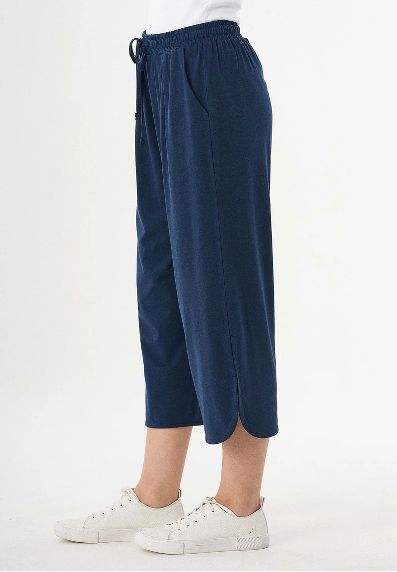 Jerseyhose aus TENCEL™ Lyocell und Bio-Baumwolle in 3/4-Länge