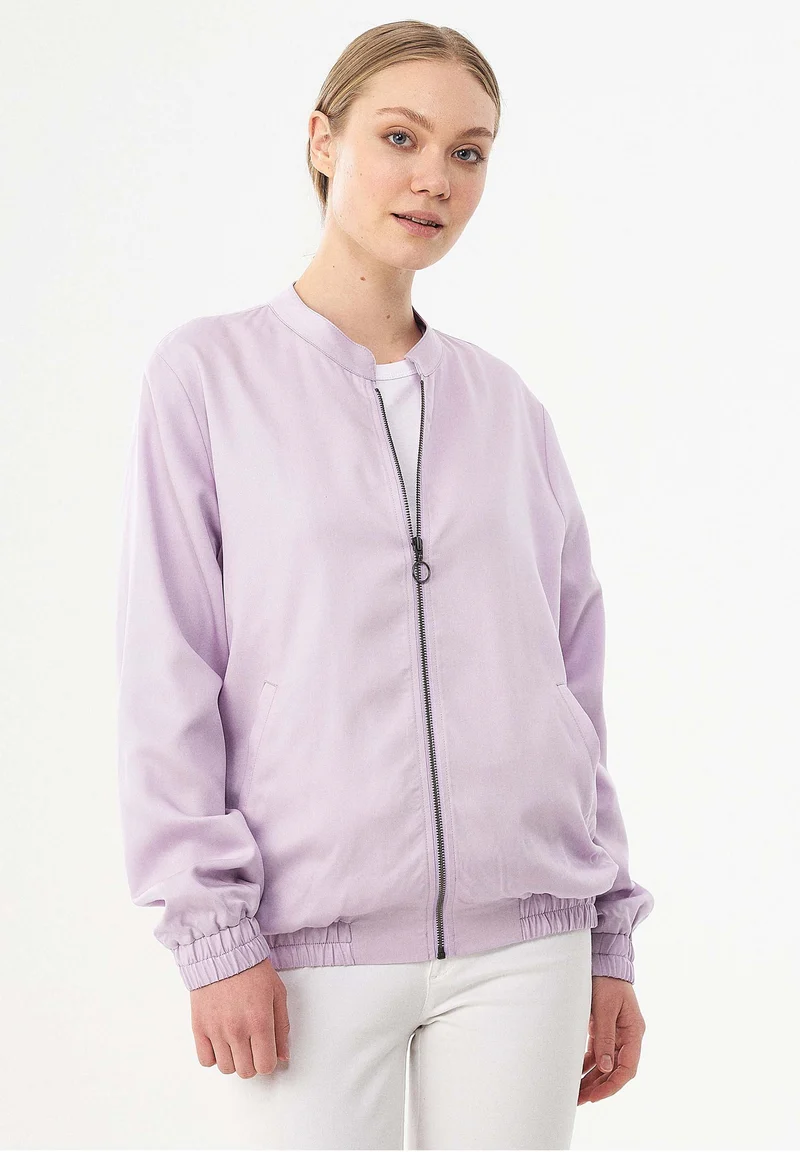 Bomberjacke aus TENCEL™ Lyocell