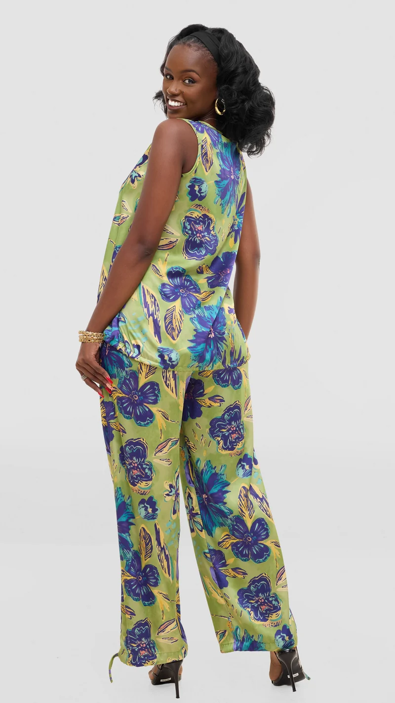 Vivo Liora Sleeveless Drawstring Top In Satin - Olive / Purple Print