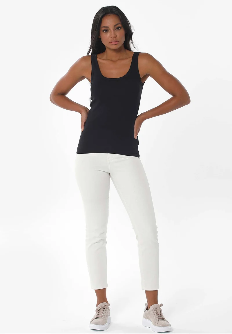 Geripptes Basic Top aus Bio-Baumwolle