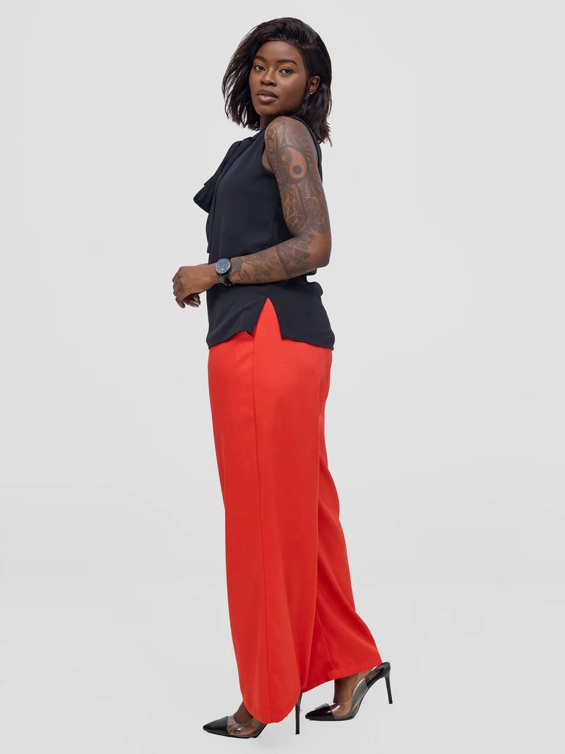 Vivo Niari Sleeveless Top In Chiffon - Black