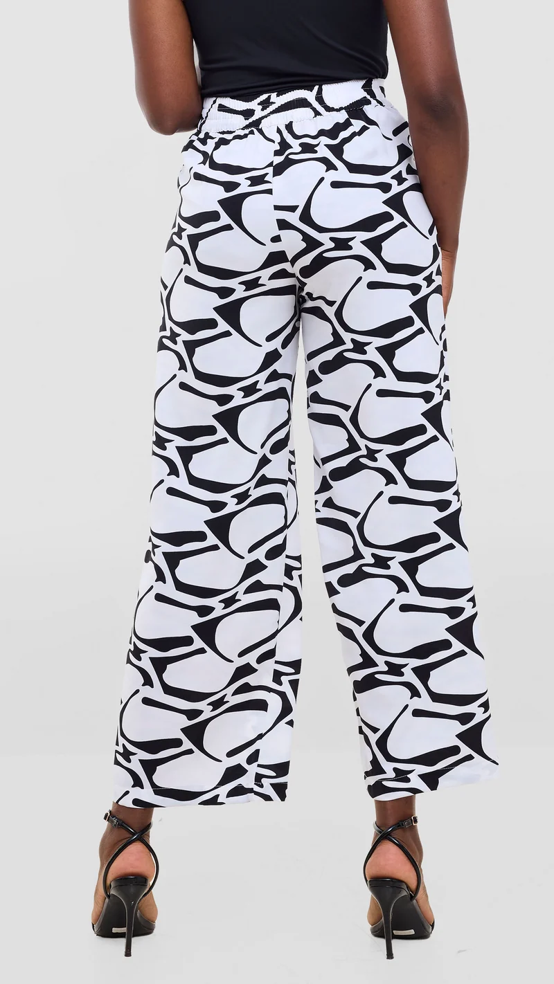 Vivo Maisha Straight Leg Pants In Crepe - White / Black Abstract Print