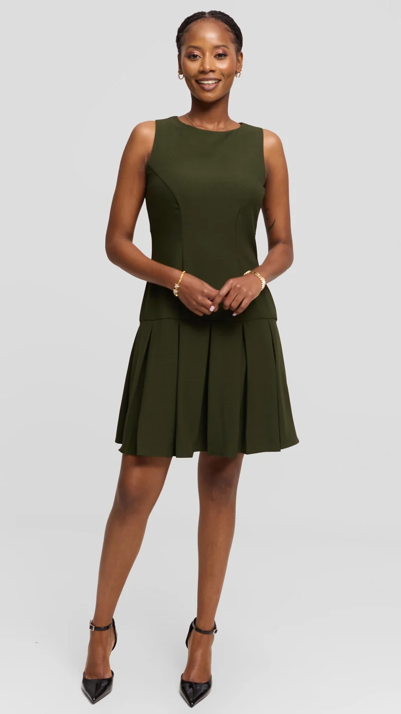 Vivo Niari Pleated Dress in Crepe - Hunters Green