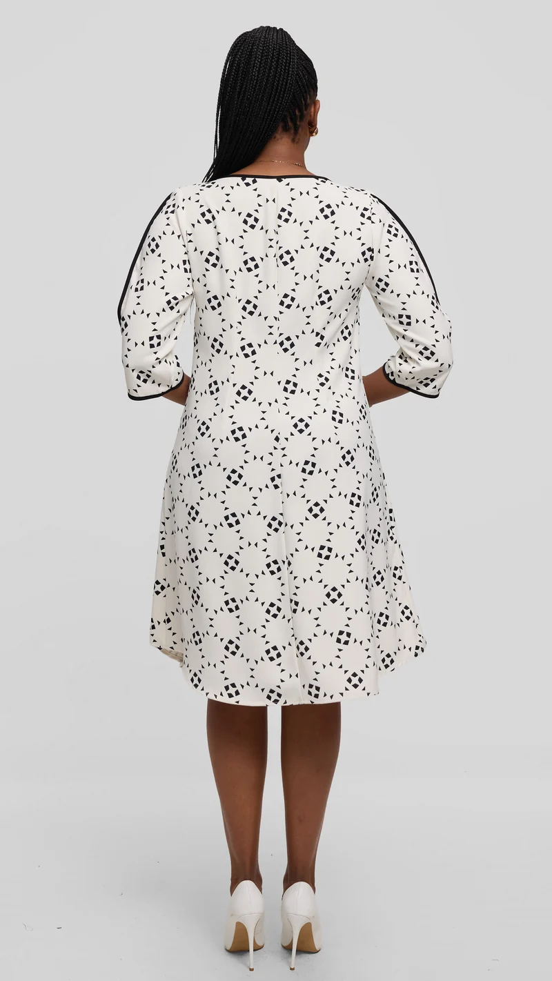 Vivo Pendo 3/4 Sleeve A Line Dress in Twill - Off White / Black Talo Print