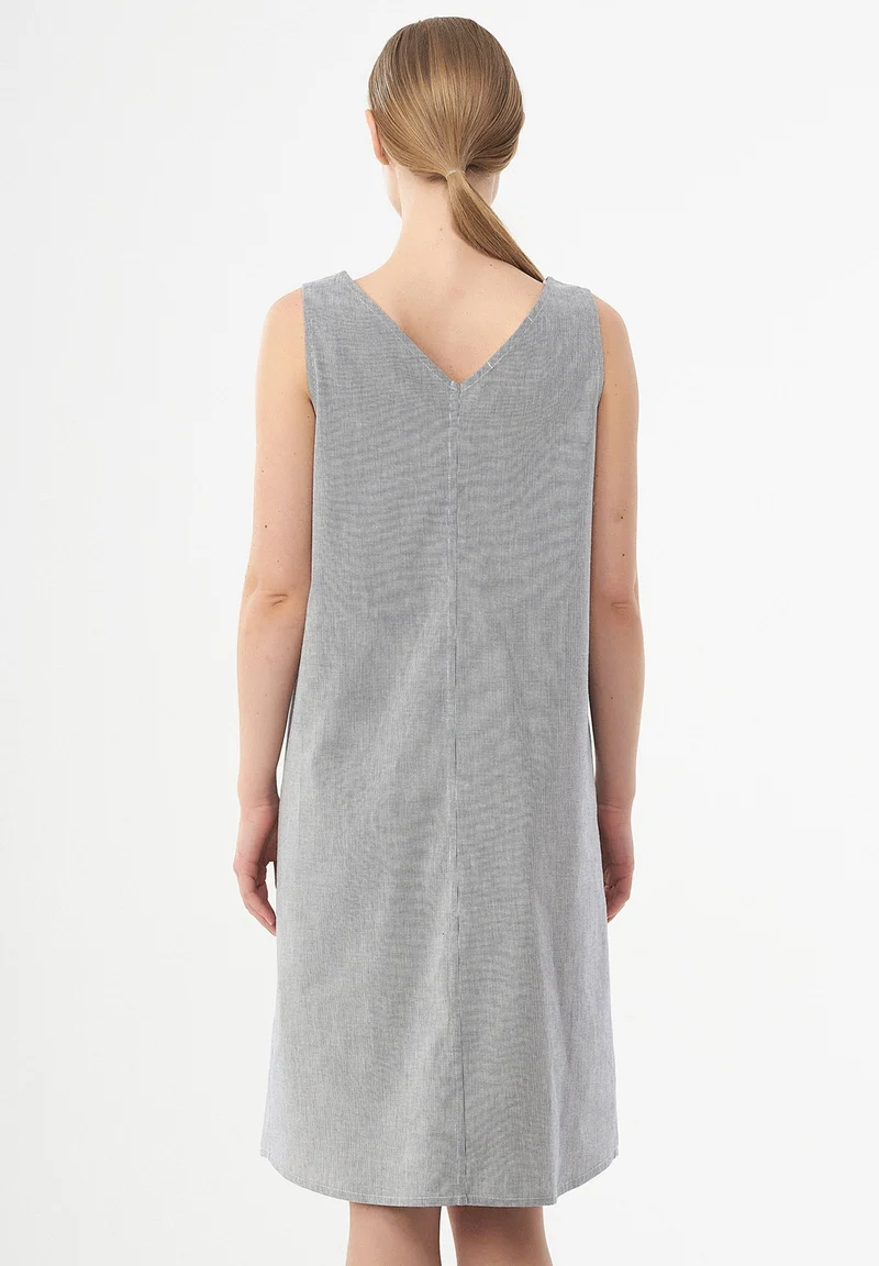 Geknöpftes Kleid aus Bio-Baumwolle mit Streifenmuster