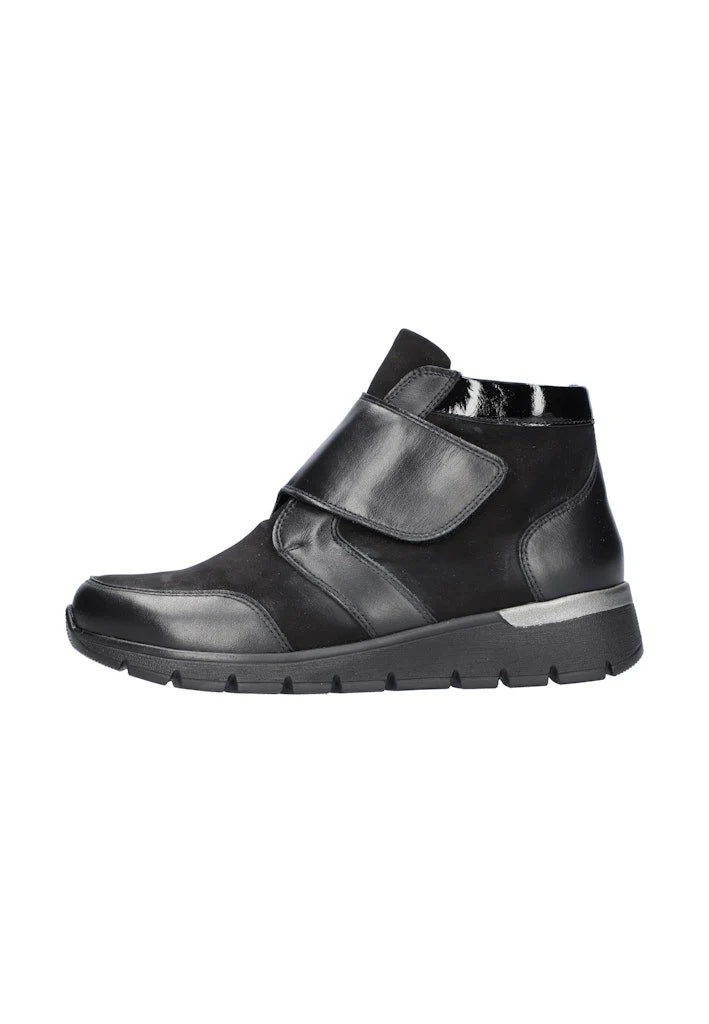 Waldläufer Halbschuhe schwarz