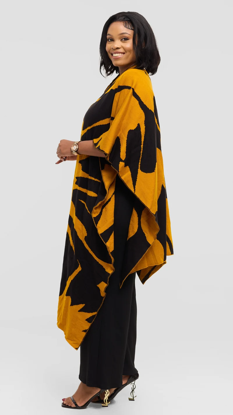 Vivo Reversible Poncho without Fringes - Mustard / Black Pepeo Print