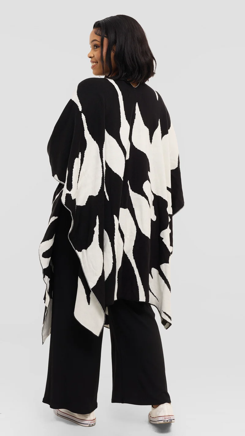 Vivo Reversible Poncho without Fringes - Black / Off White Pepeo Print
