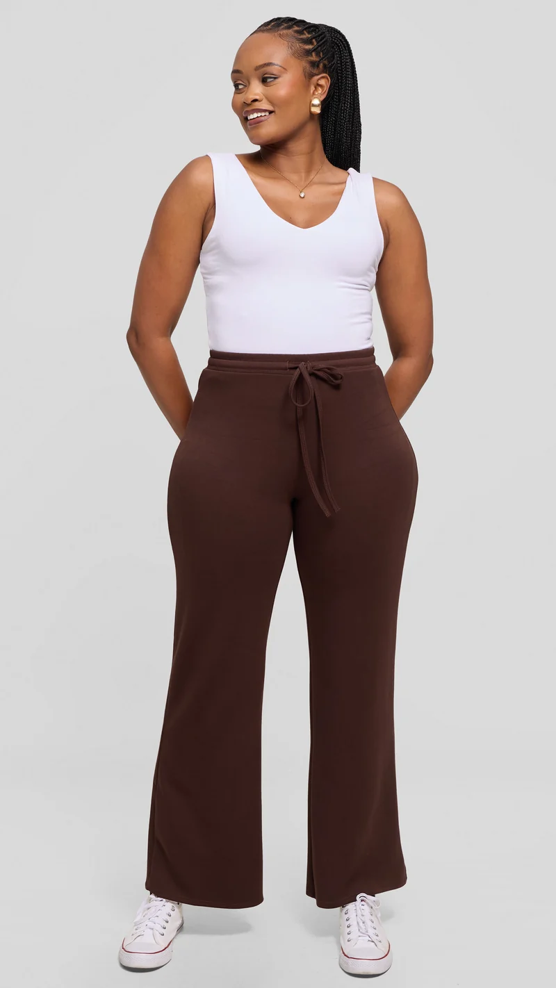 Vivo Ria Drawstring Pants in Stretch Rib - Brown