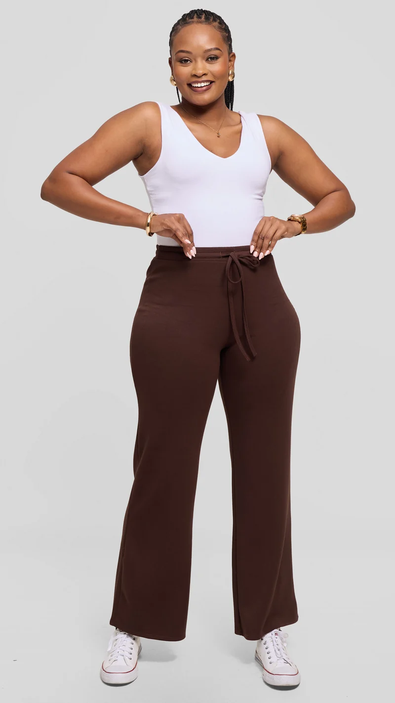 Vivo Ria Drawstring Pants in Stretch Rib - Brown