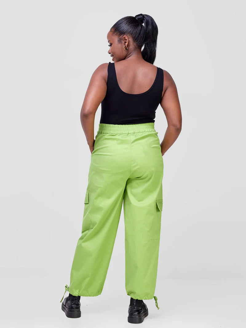 Safari by Vivo Kamari Capri Cargo Pants - Green