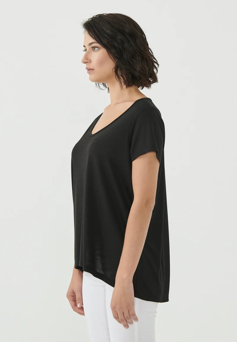 T-Shirt aus REPREVE® und LENZING™ ECOVERO™