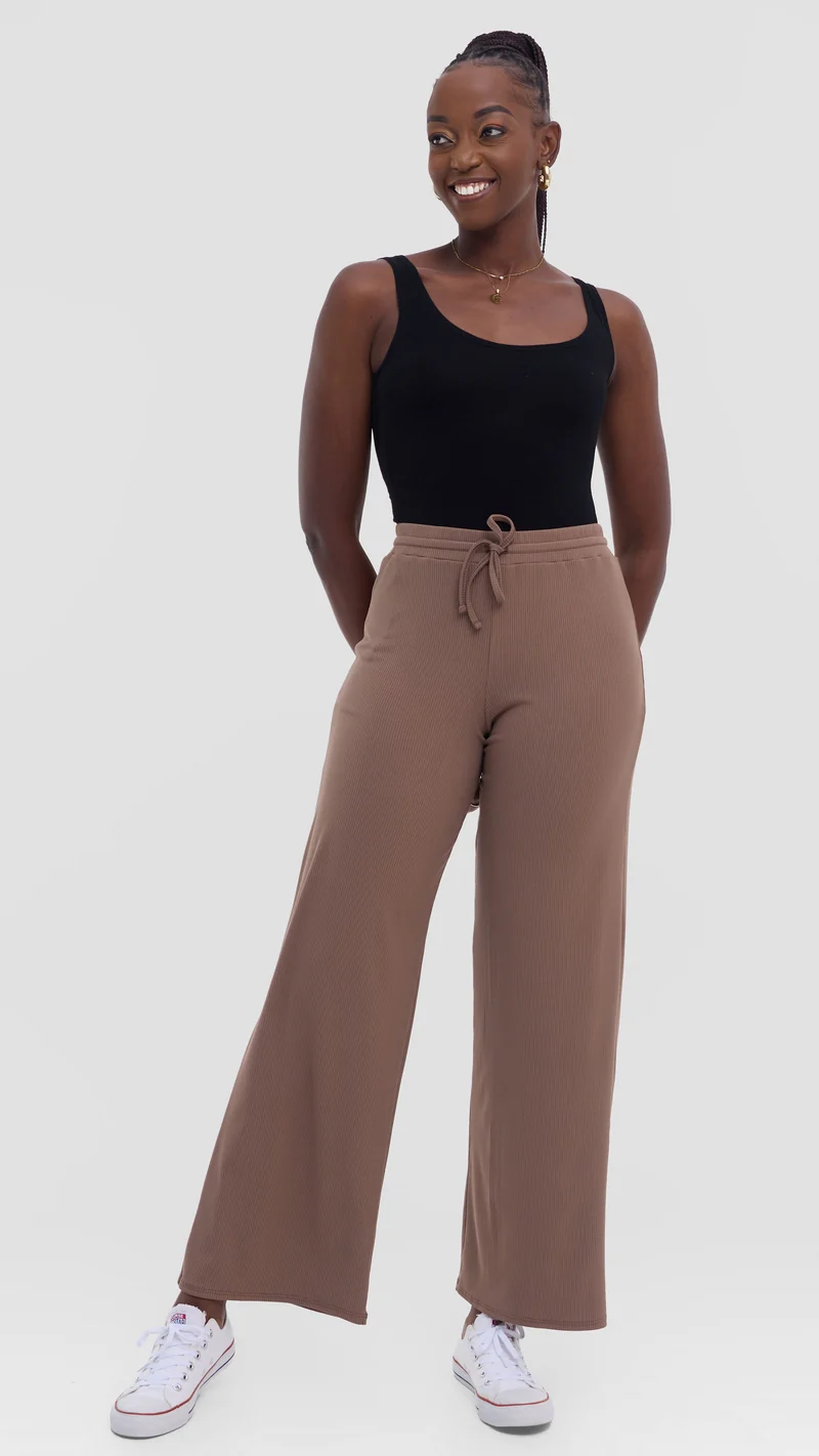 Vivo Studio Lounge Pants in Rib - Dark Taupe