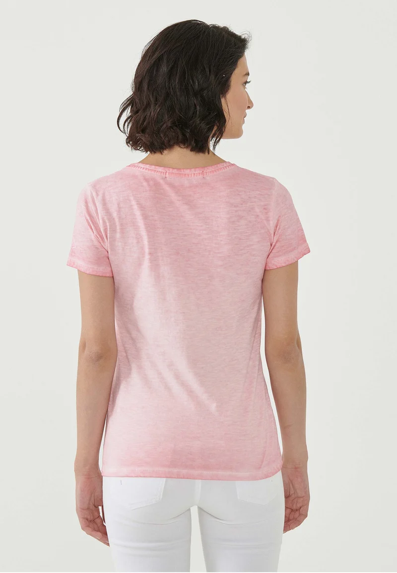 Garment Dyed T-Shirt aus Bio-Baumwolle mit Print