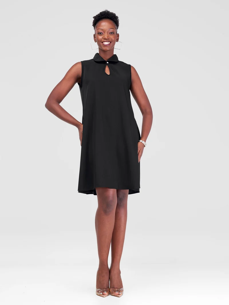 Vivo Asha Sleeveless Knee Length Dress In Crepe - Black