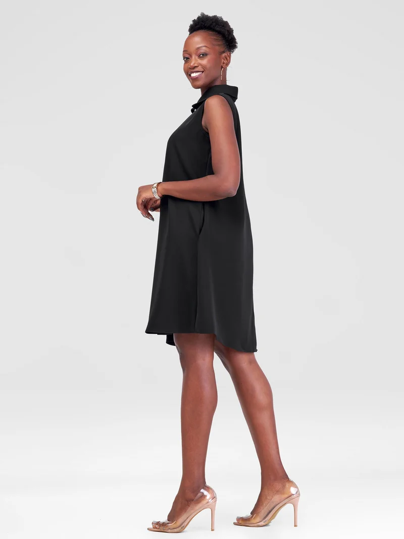 Vivo Asha Sleeveless Knee Length Dress In Crepe - Black
