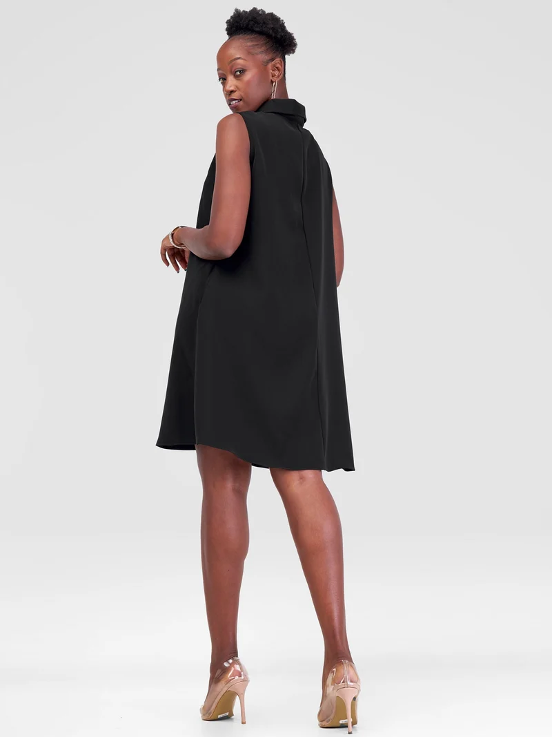 Vivo Asha Sleeveless Knee Length Dress In Crepe - Black