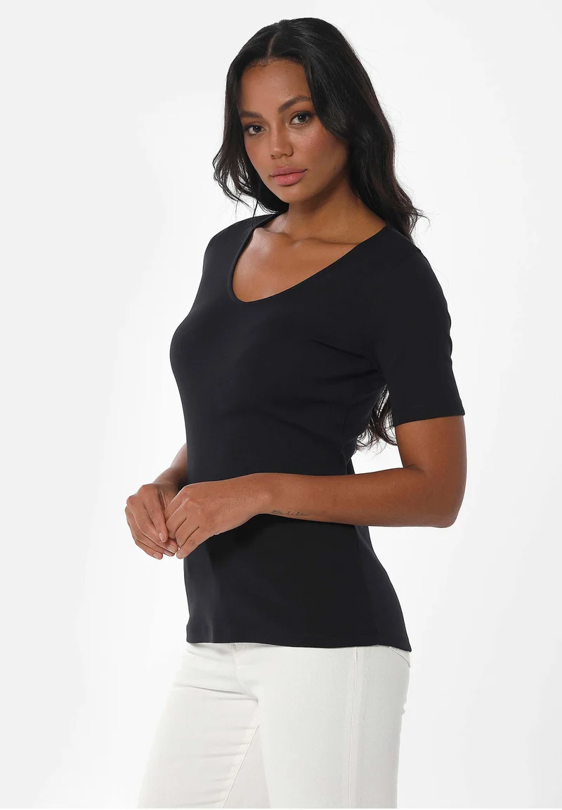 Geripptes T-Shirt aus Bio-Baumwolle mit V-Ausschnitt