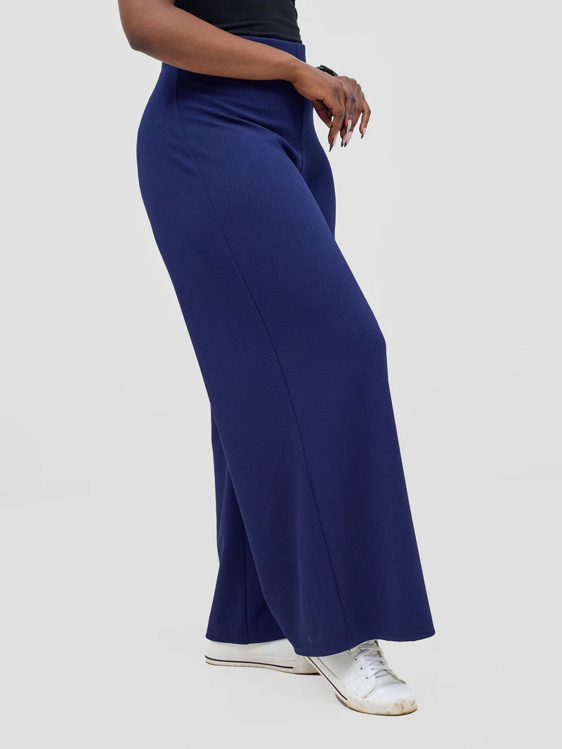 Vivo Chela Wide Leg Pants in Stretch Rib - Navy