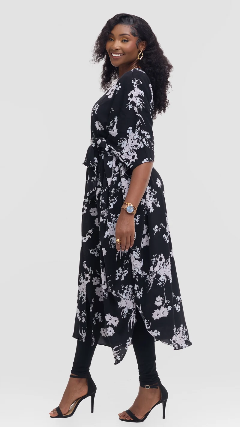 Vivo Scalloped Kimono in Crepe - Black / Grey Print