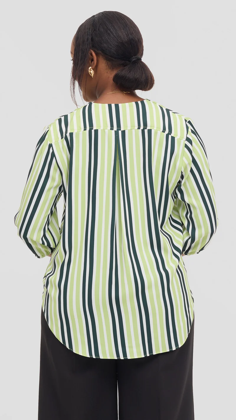 Vivo Dua 3/4 Sleeved V Neck Shirt in Crepe - Dark Green / Lime Yani Print