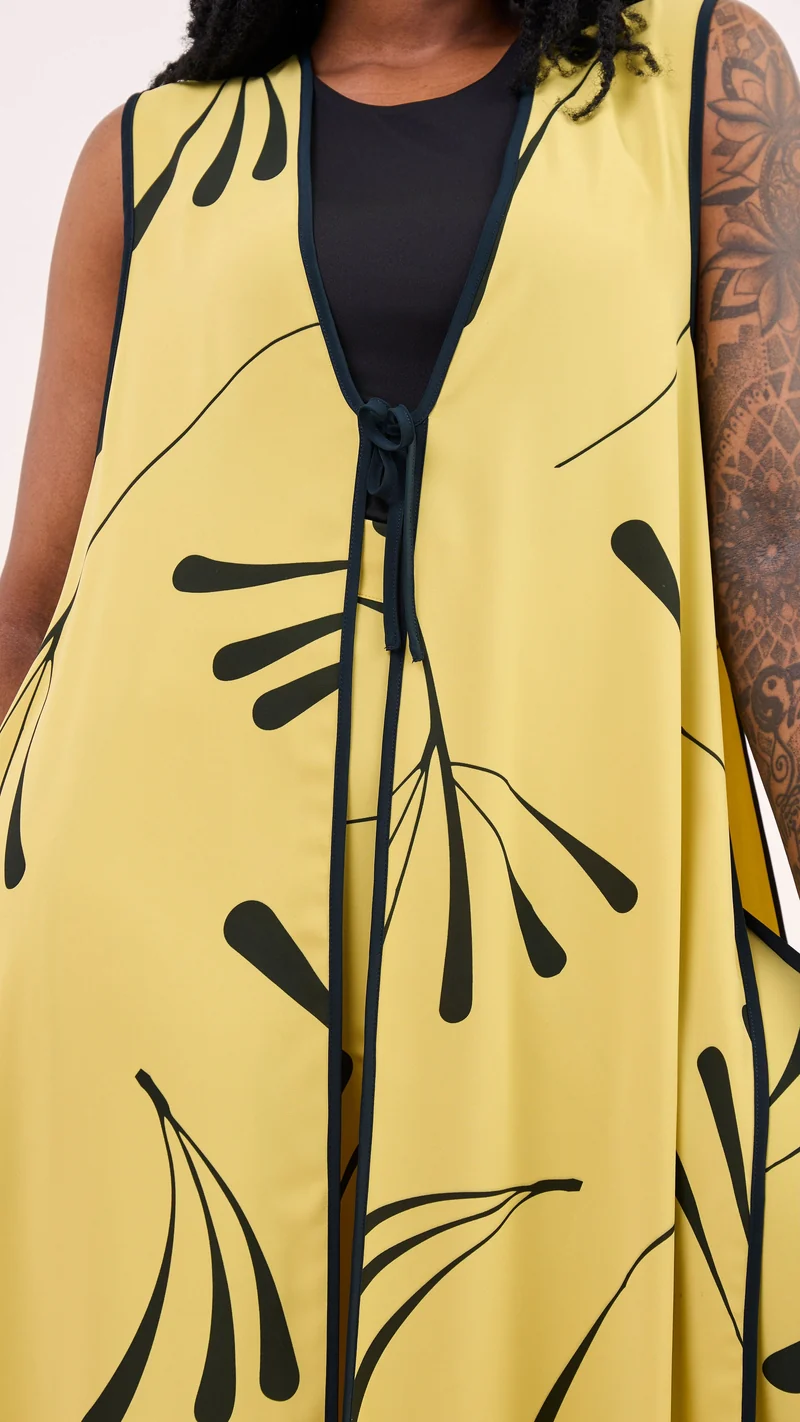 Vivo Nuru Sleeveless Maxi Kimono in Crepe - Lime / Black Uru Print