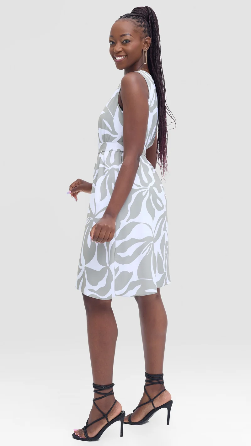 Vivo Basic Sleeveless Tent Dress in Crepe - White / Olive Print