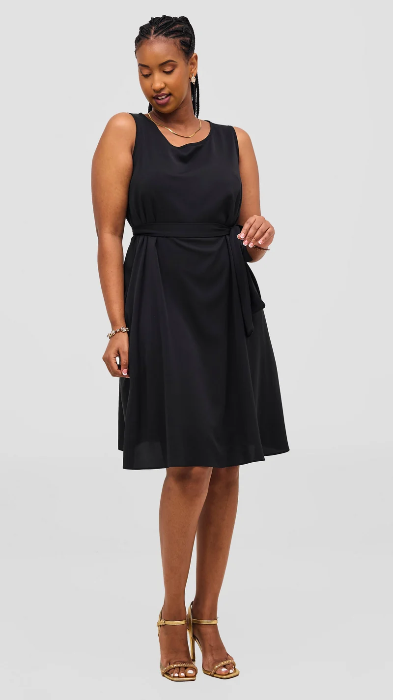 Vivo Basic Sleeveless Tent Dress in Crepe - Black