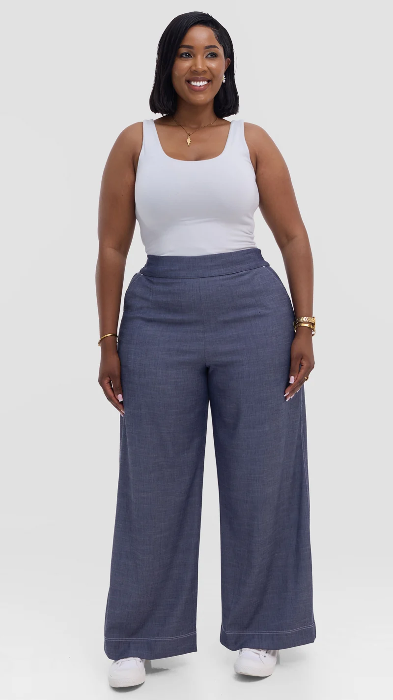 Vivo Contrast Stitch Pants in Denim - Dark Blue