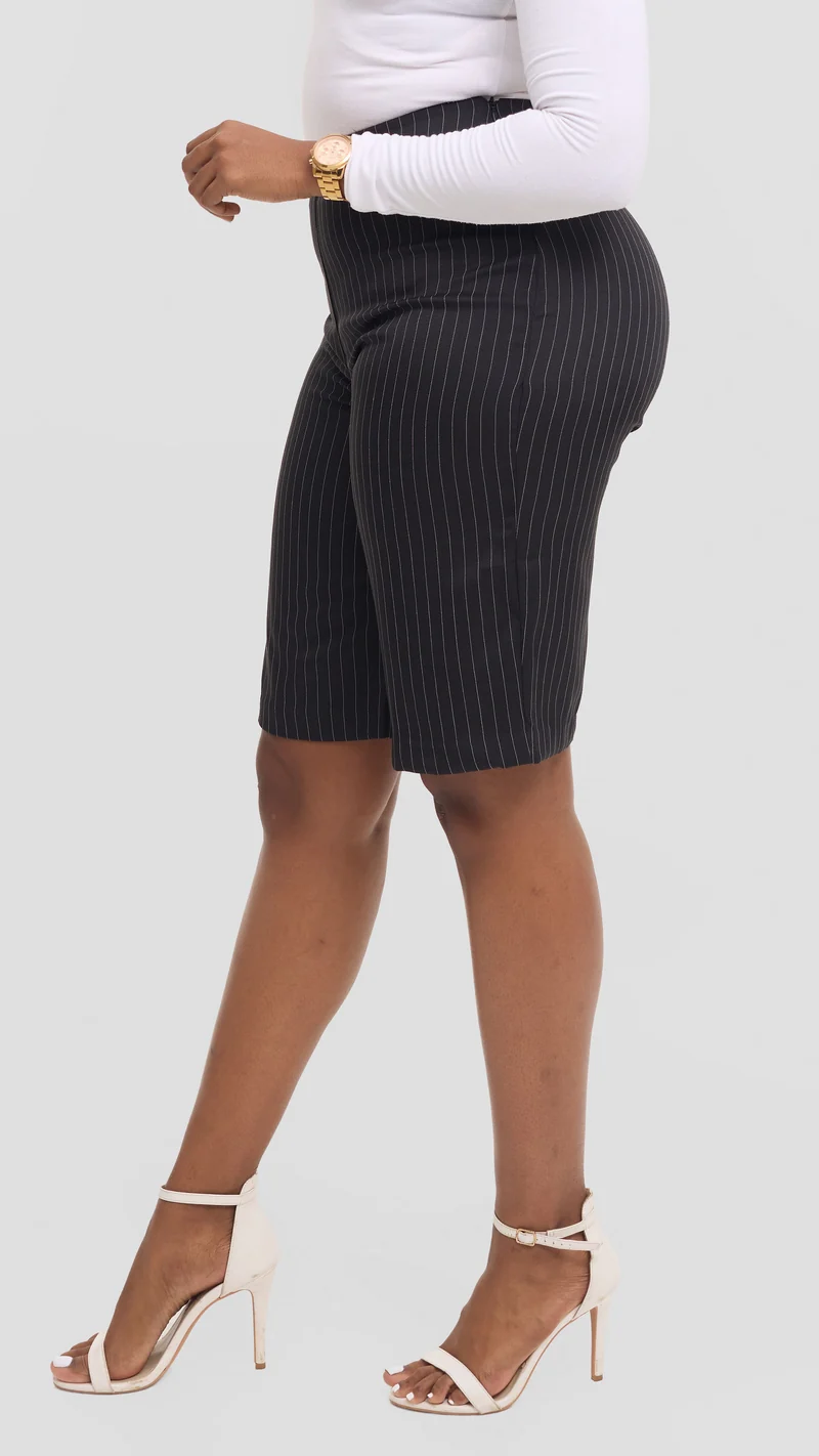 Vivo Studio Longline Shorts in Crepe - Black Stripes