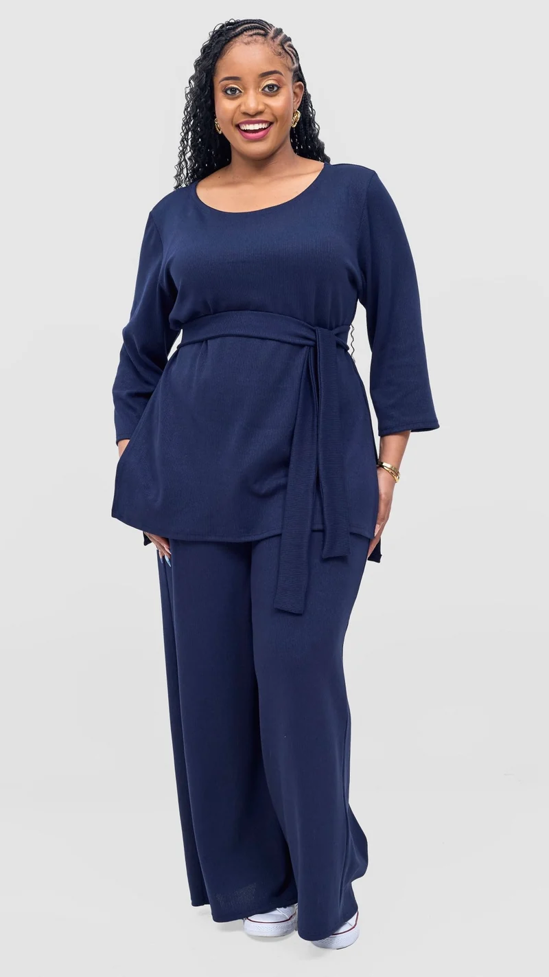 Vivo Rema 3/4 Sleeve Side Slit Tunic Top in Rib - Navy