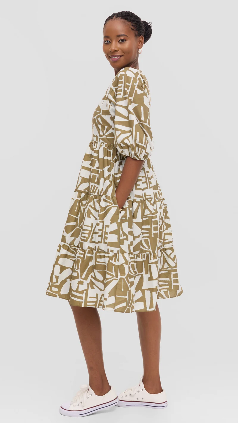 Safari by Vivo Naledi Tiered Dress in Cotton - Off White / Hunters Print