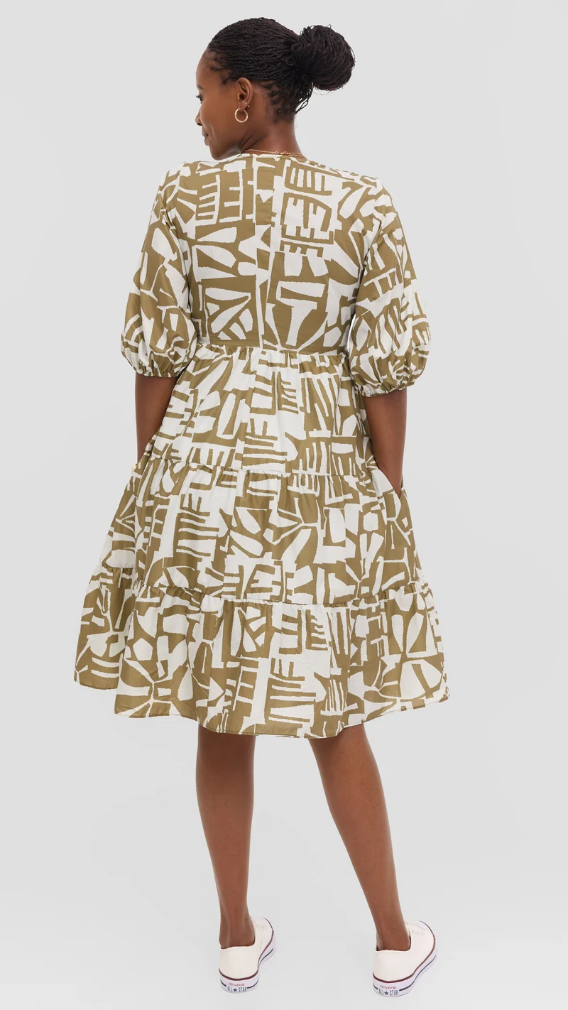 Safari by Vivo Naledi Tiered Dress in Cotton - Off White / Hunters Print