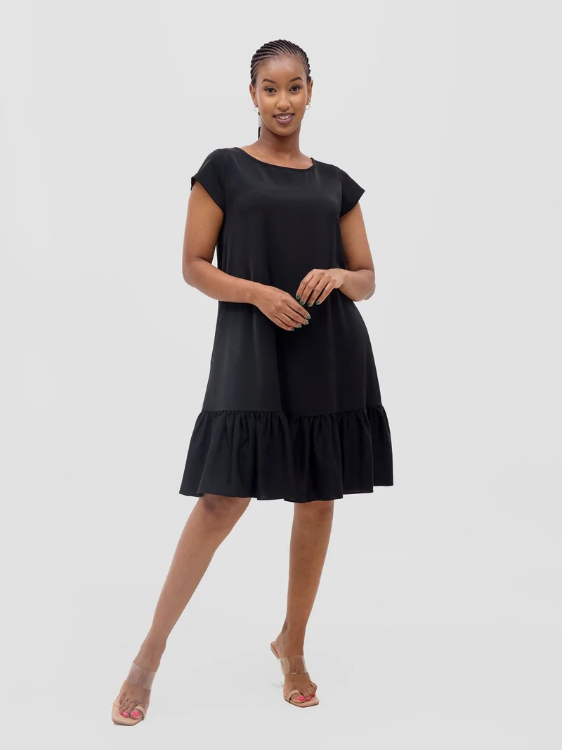 Vivo Dalia Cap Sleeve Gathered Tent Dress in Crepe - Black