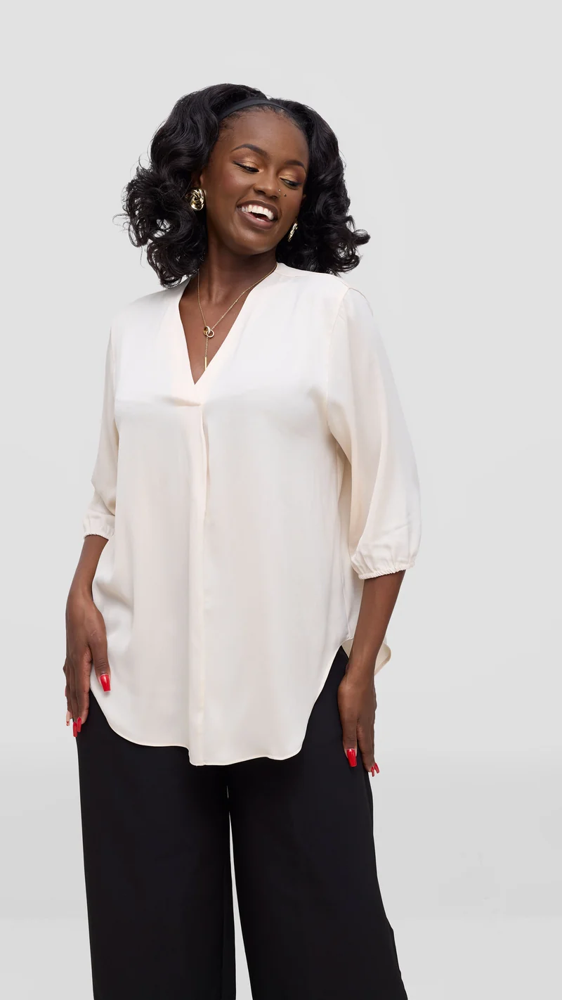 Vivo Dua Shirt in Textured Satin - Buttermilk