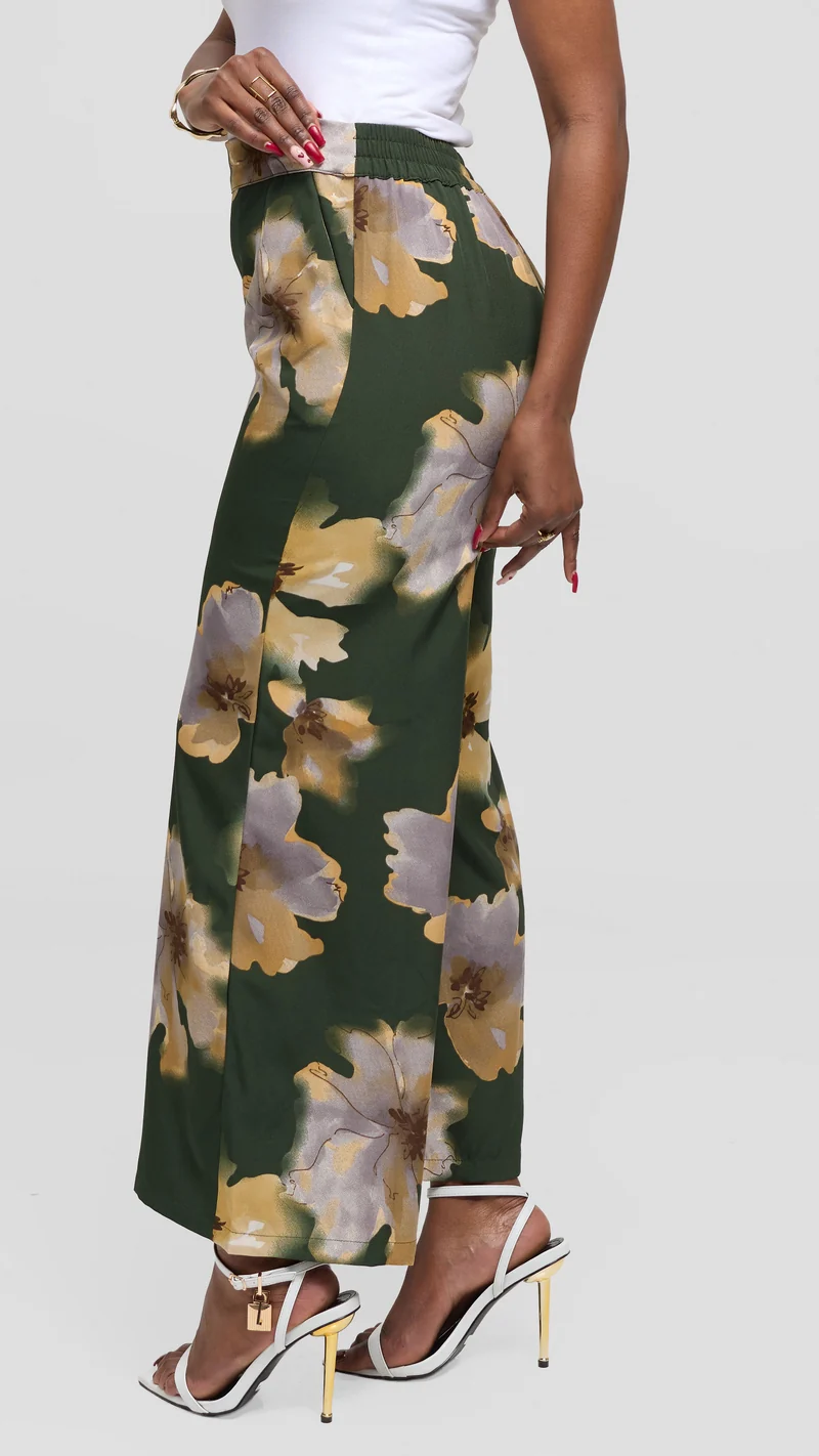 Vivo Maisha Straight Leg Pants in Crepe - Green / Brown Print