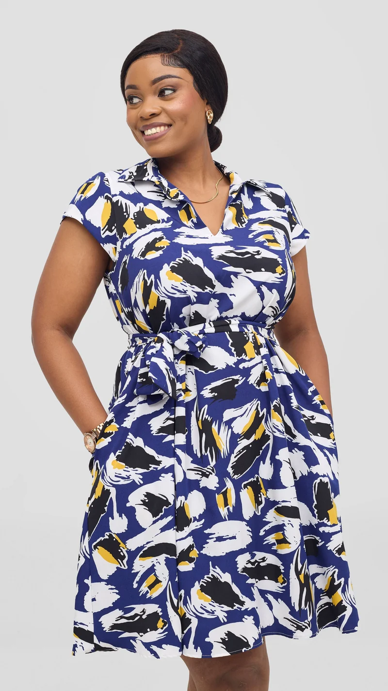Vivo Zuri Cap Sleeve Knee Length Dress - Blue / Black Print