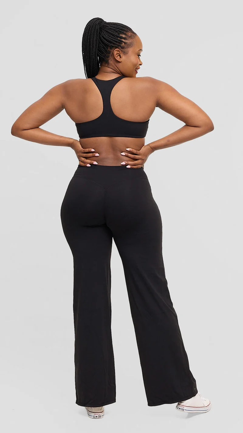 Flen Store Sports Bra & Straight Leg Leggings Set - Black