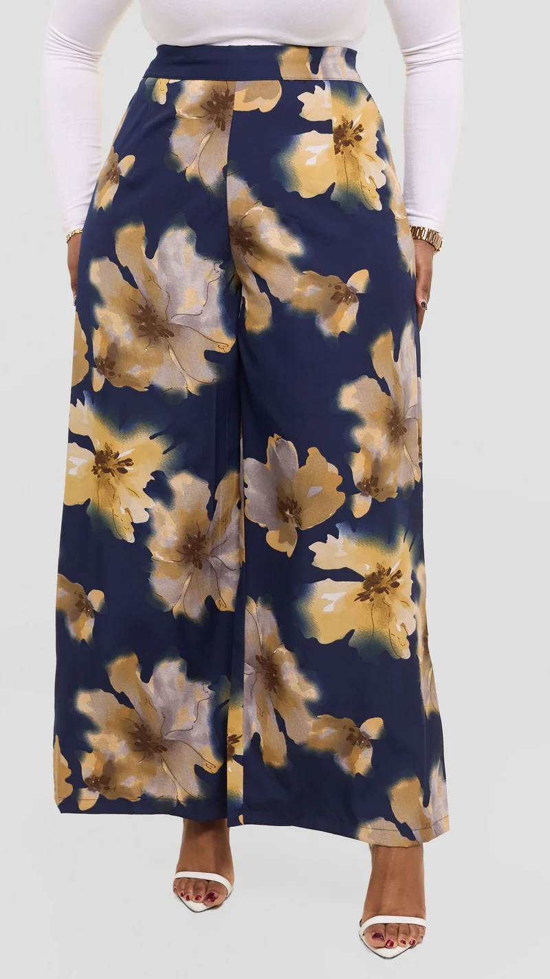 Vivo Maisha Straight Leg Pants in Crepe - Navy / Brown Print