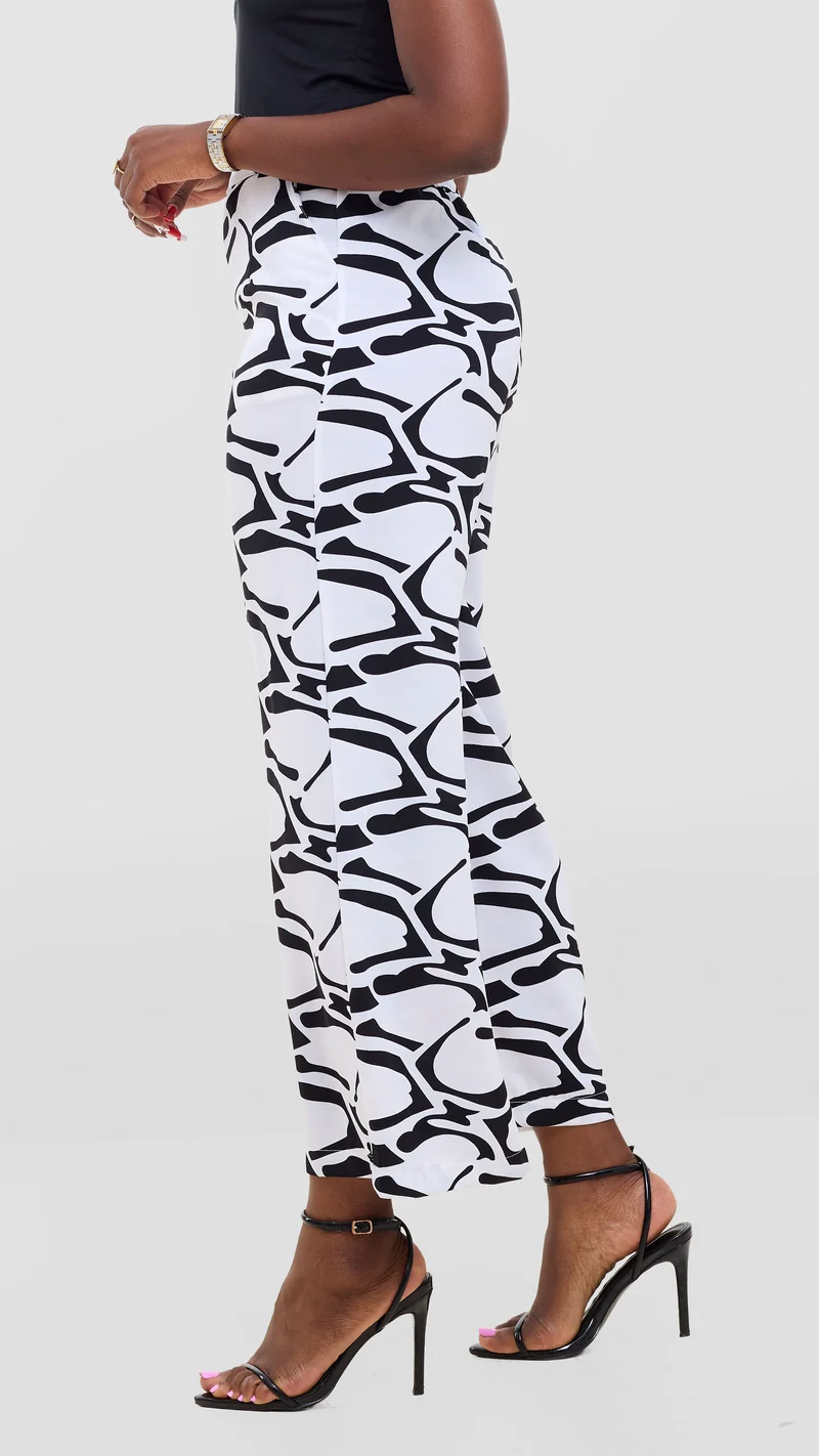 Vivo Maisha Straight Leg Pants In Crepe - Black / White Abstract Print