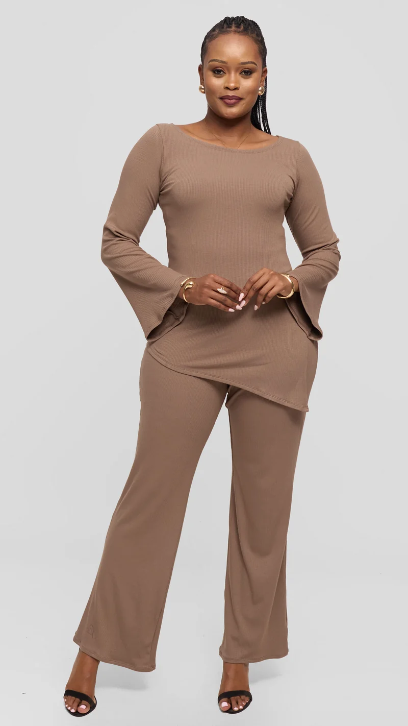 Vivo Studio Bell Sleeve Tunic Top in Rib - Taupe