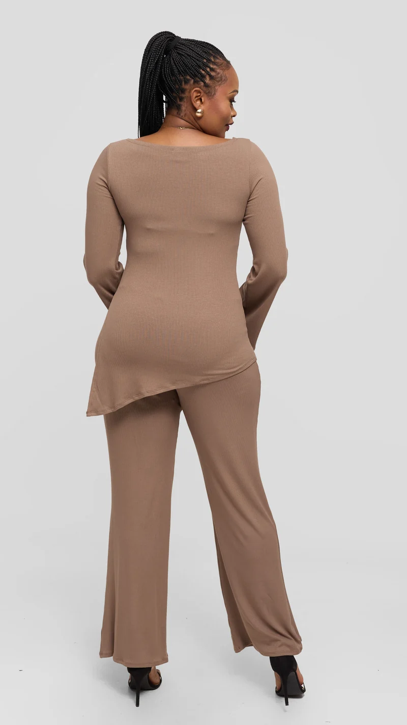 Vivo Studio Bell Sleeve Tunic Top in Rib - Taupe
