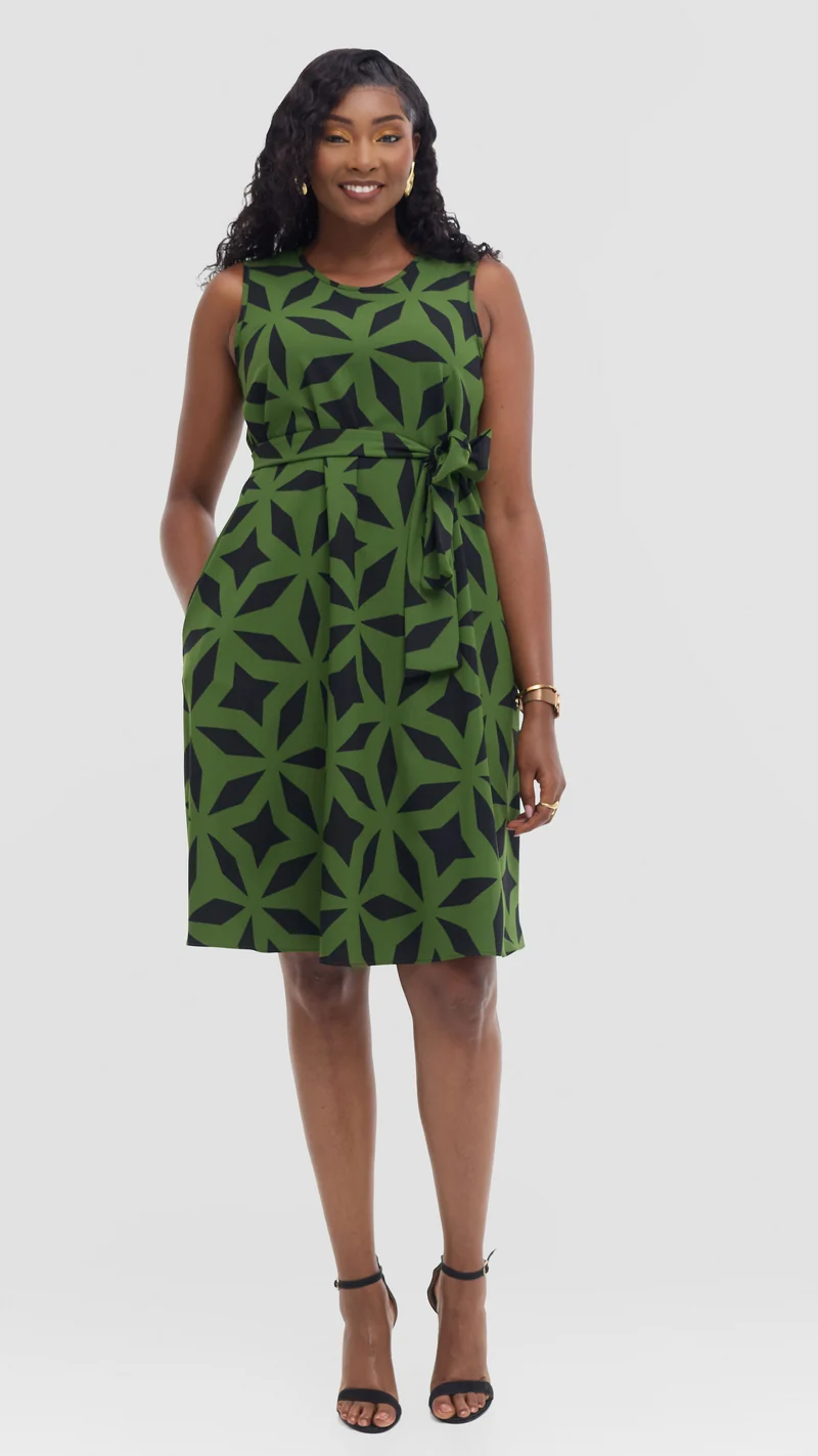Vivo Niari Sleeveless Tent Dress in Crepe - Green / Black Print