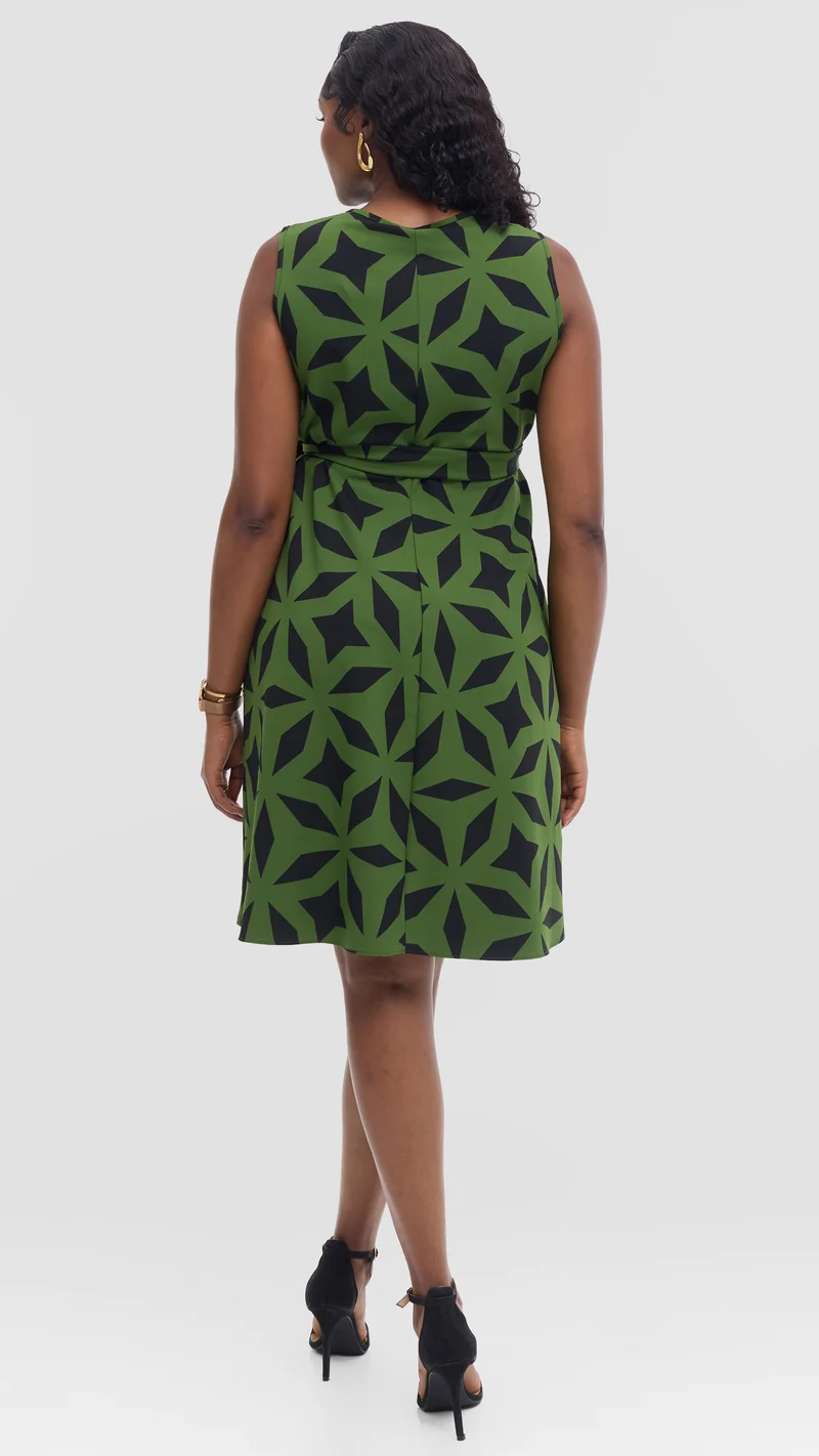 Vivo Niari Sleeveless Tent Dress in Crepe - Green / Black Print