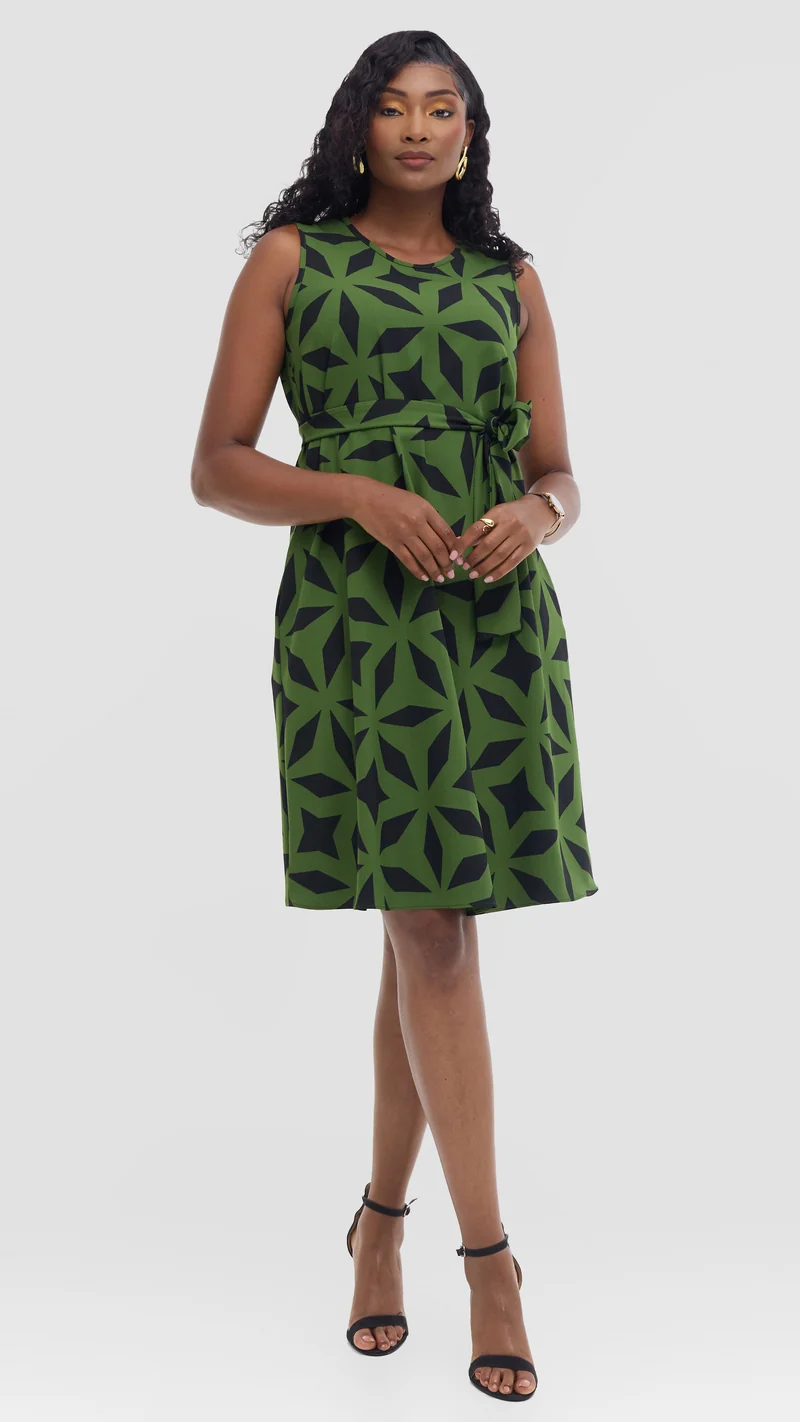 Vivo Niari Sleeveless Tent Dress in Crepe - Green / Black Print