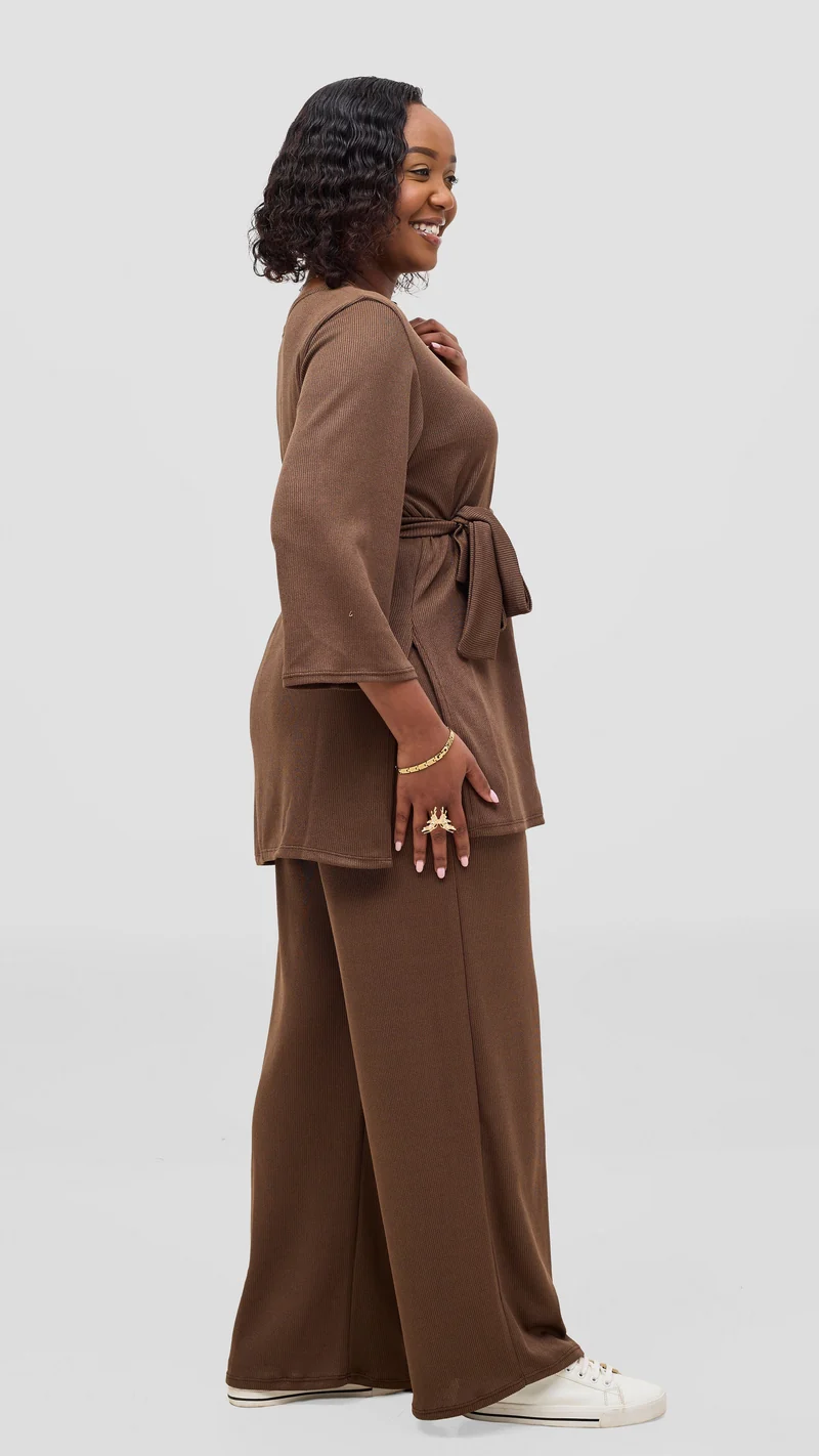 Vivo Rema 3/4 Sleeve Side Slit Tunic Top in Rib - Brown