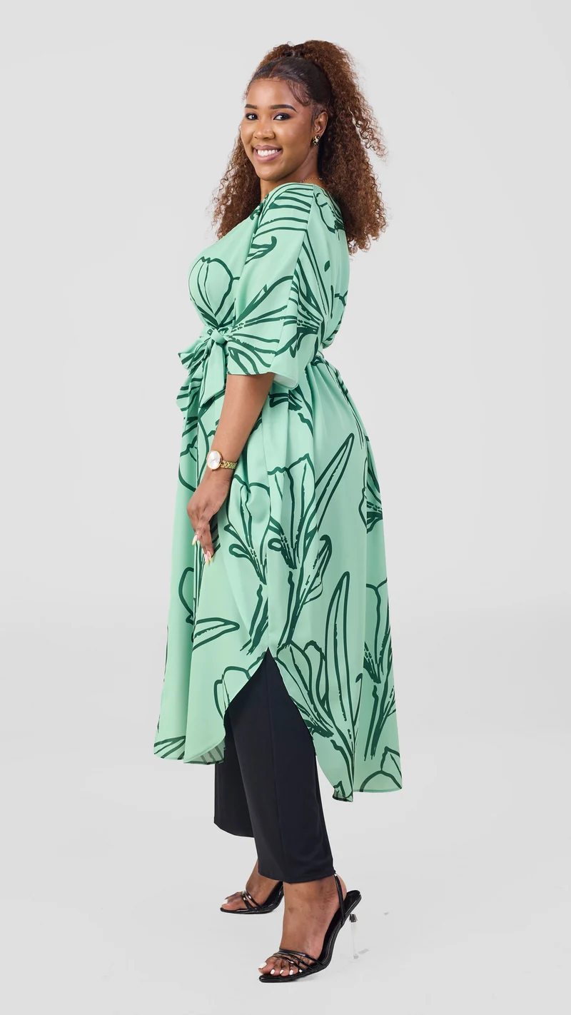 Vivo Scalloped Kimono In Crepe - Lime / Dark Green Print